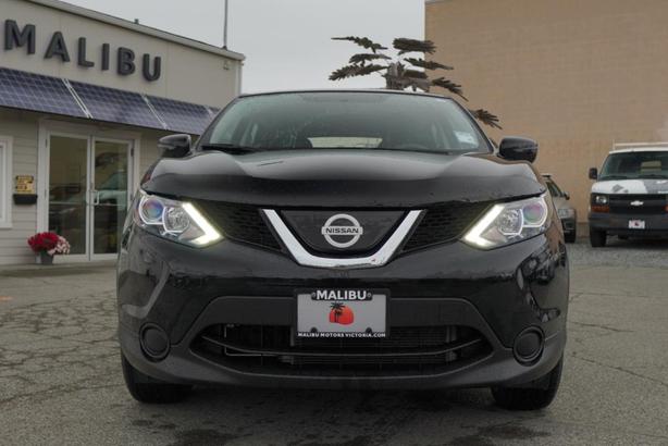 2019 Nissan Qashqai FWD S CVT - NO ACCIDENTS / BC VEHICLE image 2