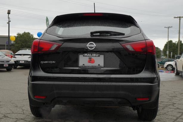 2019 Nissan Qashqai FWD S CVT - NO ACCIDENTS / BC VEHICLE image 3