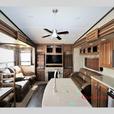 Used 2015 Keystone RV Montana High Country 310RE thumbnail image 6