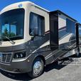 Used 2018 Holiday Rambler Vacationer 35P thumbnail image 2