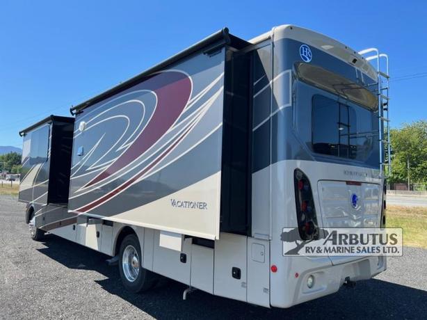 Used 2018 Holiday Rambler Vacationer 35P image 3