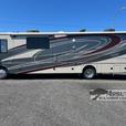 Used 2018 Holiday Rambler Vacationer 35P thumbnail image 6
