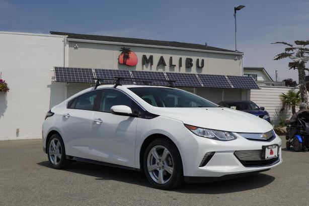 2018 Chevrolet Volt Hatchback LT - ONE OWNER - NO ACCIDENTS image 1