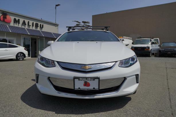 2018 Chevrolet Volt Hatchback LT - ONE OWNER - NO ACCIDENTS image 2