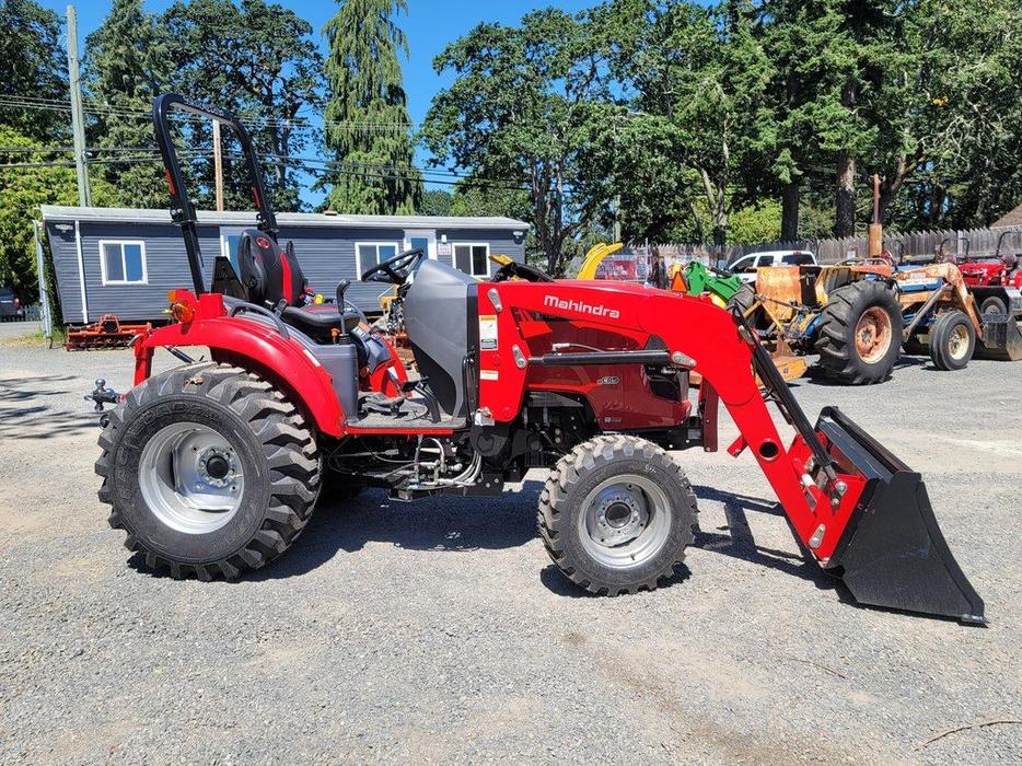 2021 Mahindra 1600 Series 1635 HST display photo