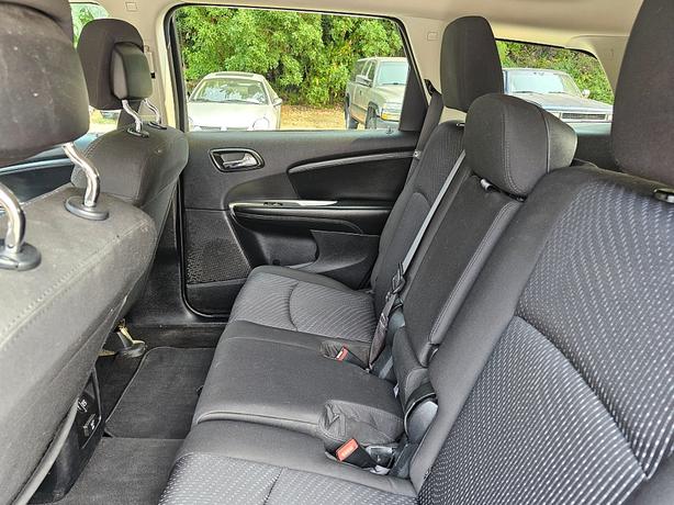 2015 Dodge Journey SXT image 8