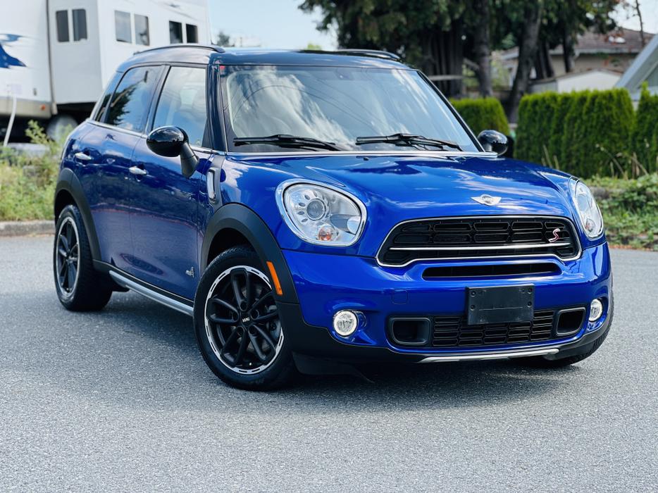 2016 Mini Countryman S All4 display photo