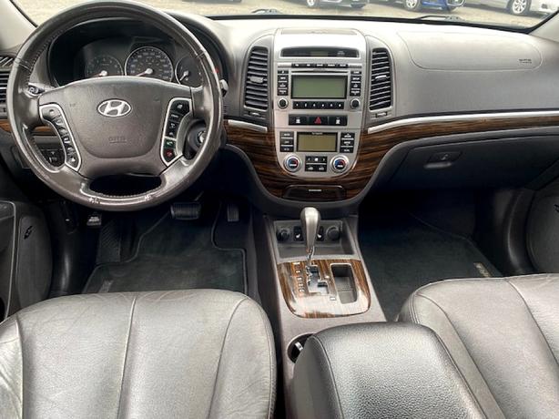 2010 Hyundai Santa Fe SE image 8