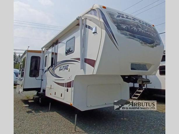 Used 2013 Keystone RV Alpine 3450RL image 1