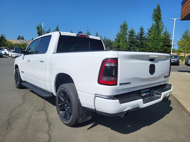 2022 Ram 1500 Sport Crew Cab - 4X4, Heated Seats and Steering image 4