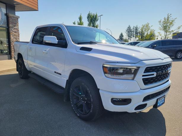2022 Ram 1500 Sport Crew Cab - 4X4, Heated Seats and Steering image 8