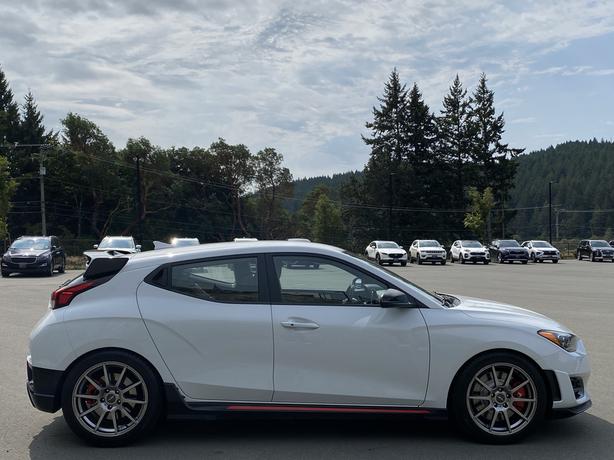 2019 Hyundai Veloster N FWD Turbocharged-AppLink/Navigation,Auto Climate image 3
