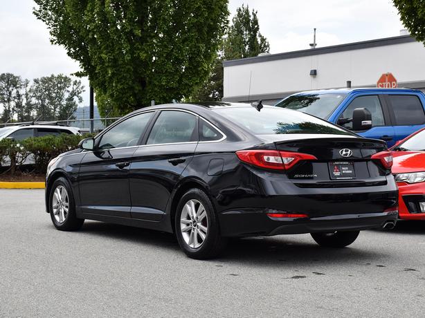 2015 Hyundai Sonata GL - Backup Camera, Heated Seats, BlueTooth image 4