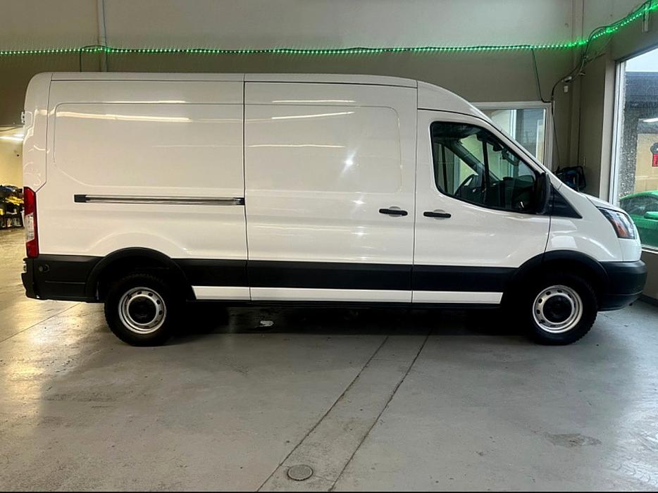2019 Ford Transit 250 T-250 148" Med Rf 9000 GVWR Sliding RH Dr display photo