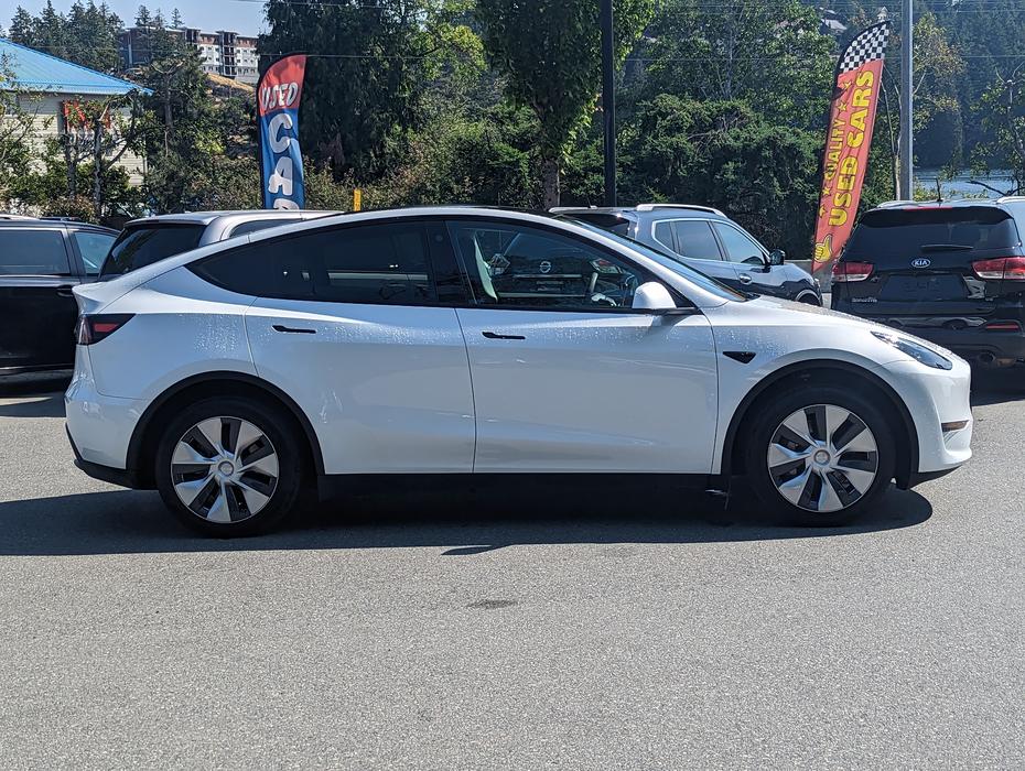2023 Tesla Model Y Dual Motor - AWD, Low Mileage display photo