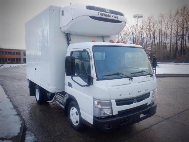 2014 Mitsubishi Fuso FE Refrigerated Cube Van Diesel image 4