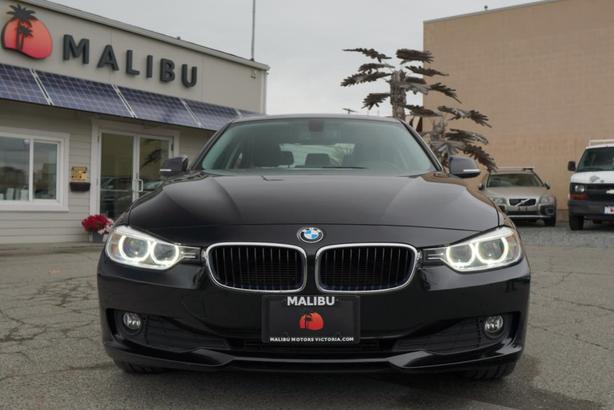 2012 BMW 3 Series Sedan image 2