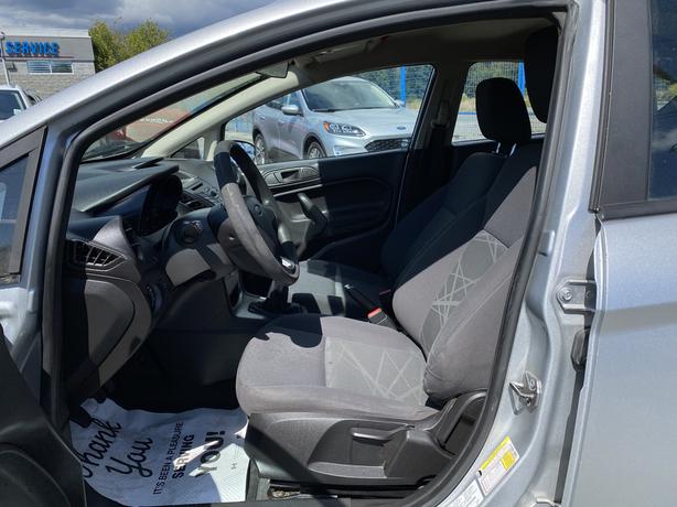 2015 Ford Fiesta S FWD-AM/FM/CD w/MP3,Air Conditioning image 6