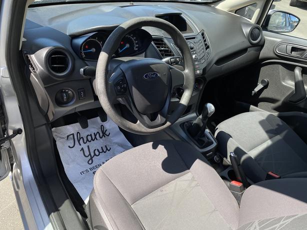 2015 Ford Fiesta S FWD-AM/FM/CD w/MP3,Air Conditioning image 8