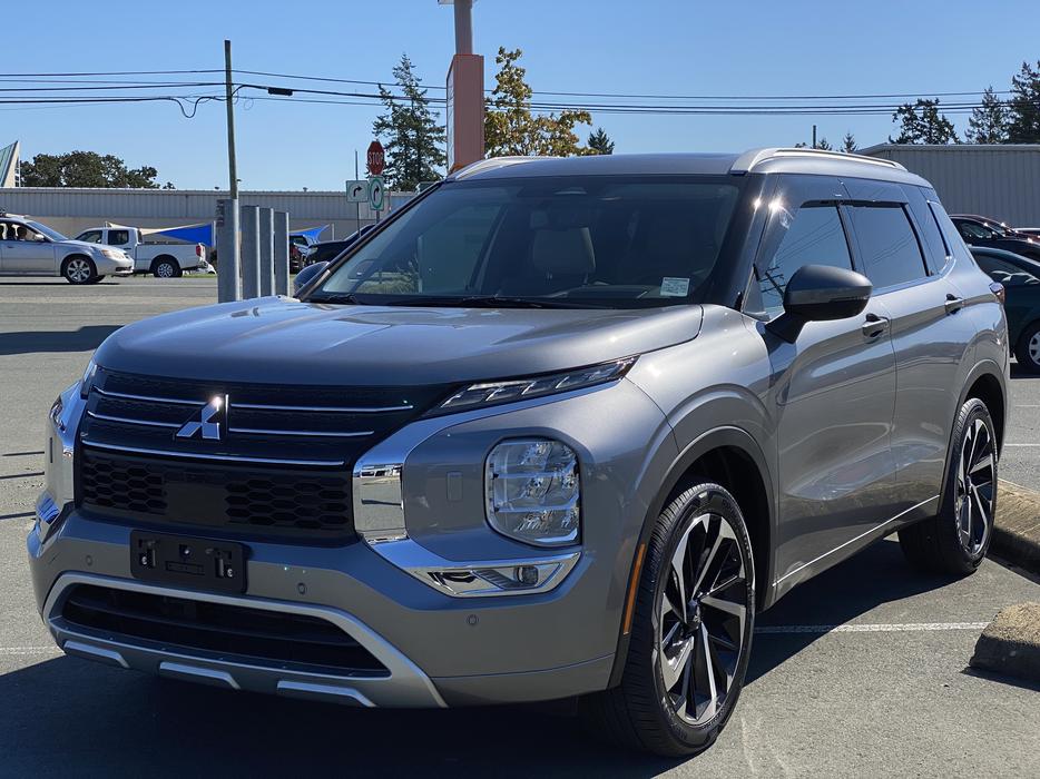 2022 Mitsubishi Outlander GT 4WD-Navigation,Heads-Up Display,Auto Wipers display photo