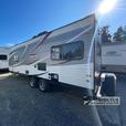 Used 2019 Dutchmen RV COLEMAN LANTERN 202RDWE thumbnail image 4