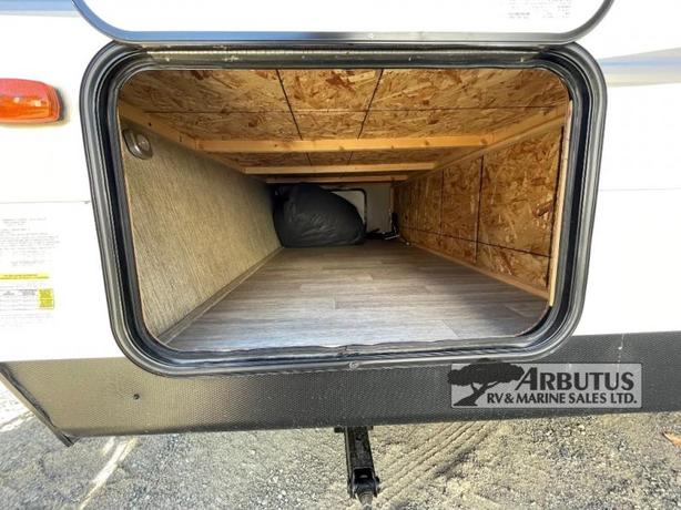 Used 2019 Dutchmen RV COLEMAN LANTERN 202RDWE image 5
