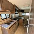 Used 2019 Dutchmen RV COLEMAN LANTERN 202RDWE thumbnail image 8