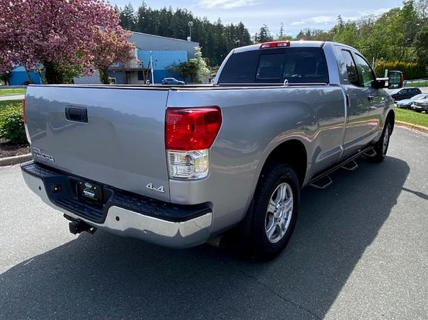 2010 Toyota Tundra image 4