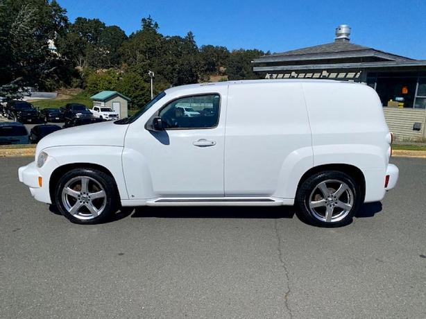 2009 Chevrolet HHR LS image 2