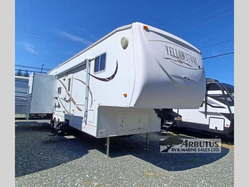Used 2006 Gulf Stream RV Yellowstone 36 FQS display photo