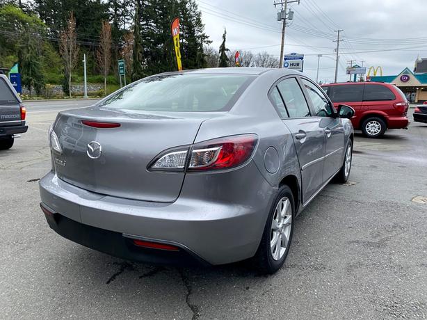 2011 Mazda Mazda3 $7990 +doc+taxes i Sport Reduced to cost image 5