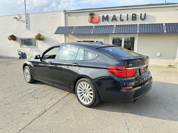 2011 BMW 5 Series 535i xDrive Gran Turismo image 3