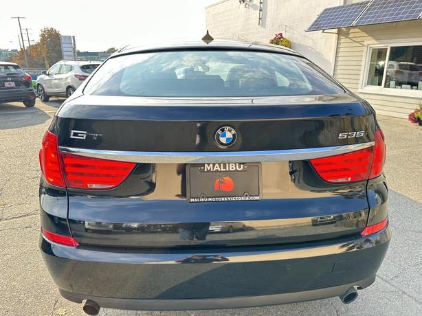 2011 BMW 5 Series 535i xDrive Gran Turismo image 4