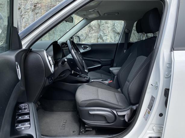 2020 Kia Soul EX FWD-Apple CarPlay,Back Up Cam,Illuminated Entry image 8