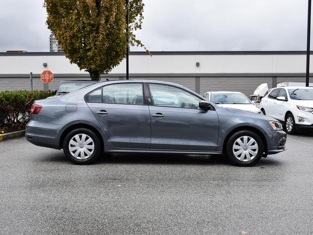 2017 Volkswagen Jetta Sedan Trendline+ - Backup Camera, Heated Seats image 5