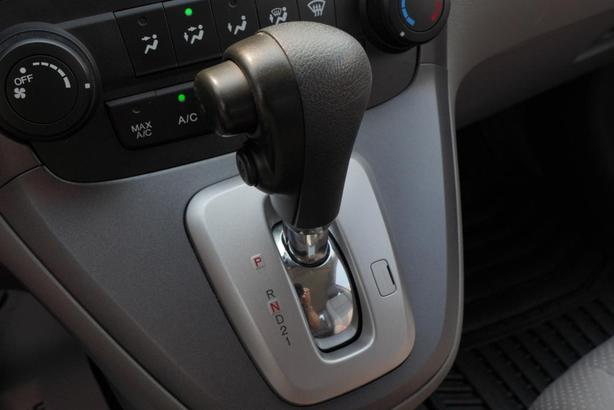 2008 Honda CR-V 4WD - NO ACCIDENTS - BC VEHICLE image 5