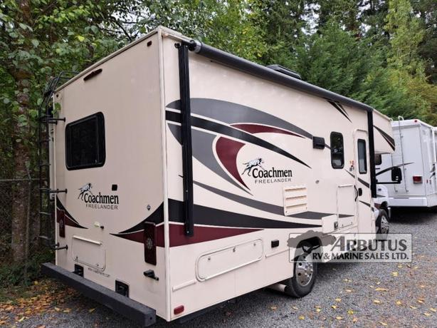 Used 2017 Coachmen RV Freelander 21RS image 4