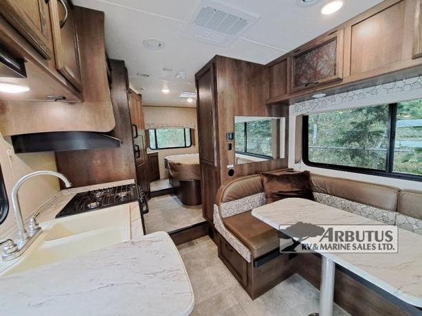 Used 2017 Coachmen RV Freelander 21RS image 5