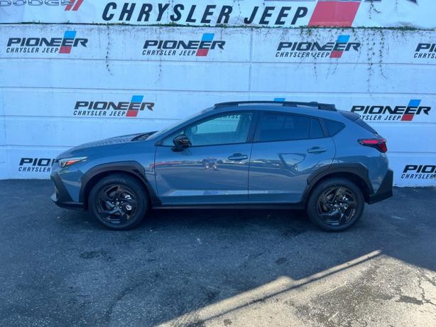 2024 Subaru Crosstrek Onyx image 3