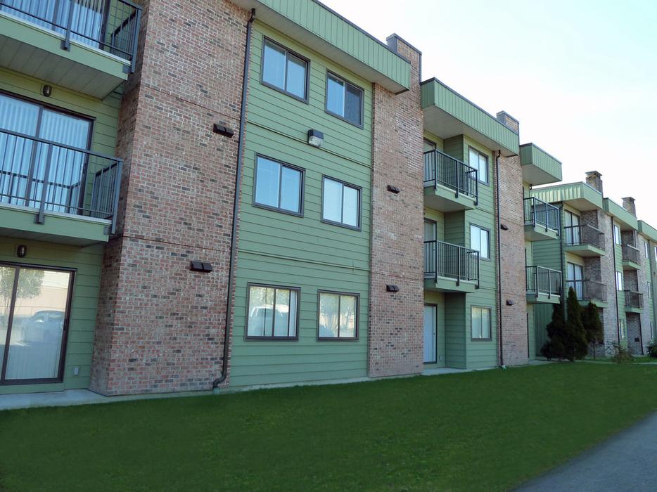 2 bedroom Cedartree Village display photo