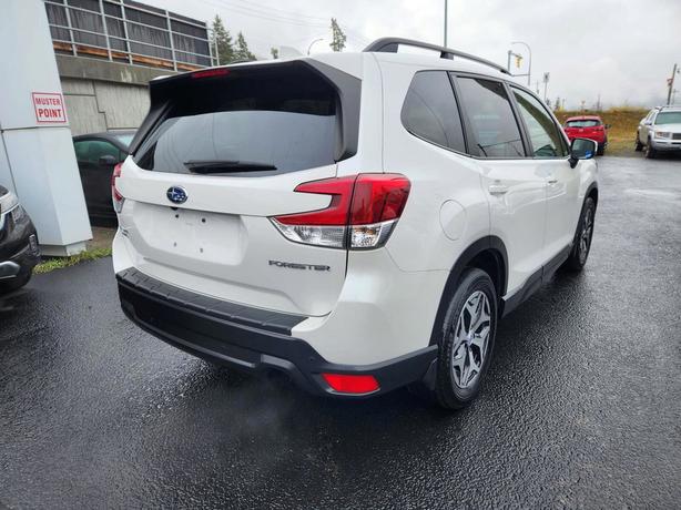 2021 Subaru Forester Touring image 5