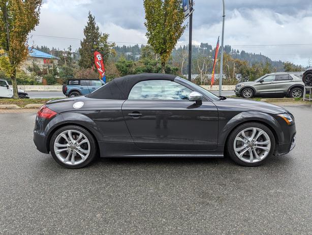 2013 Audi TTS Quattro Roadster - Navigation, Heated Seats image 5