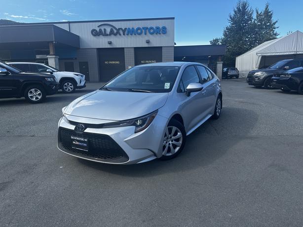 2022 Toyota Corolla LE image 1
