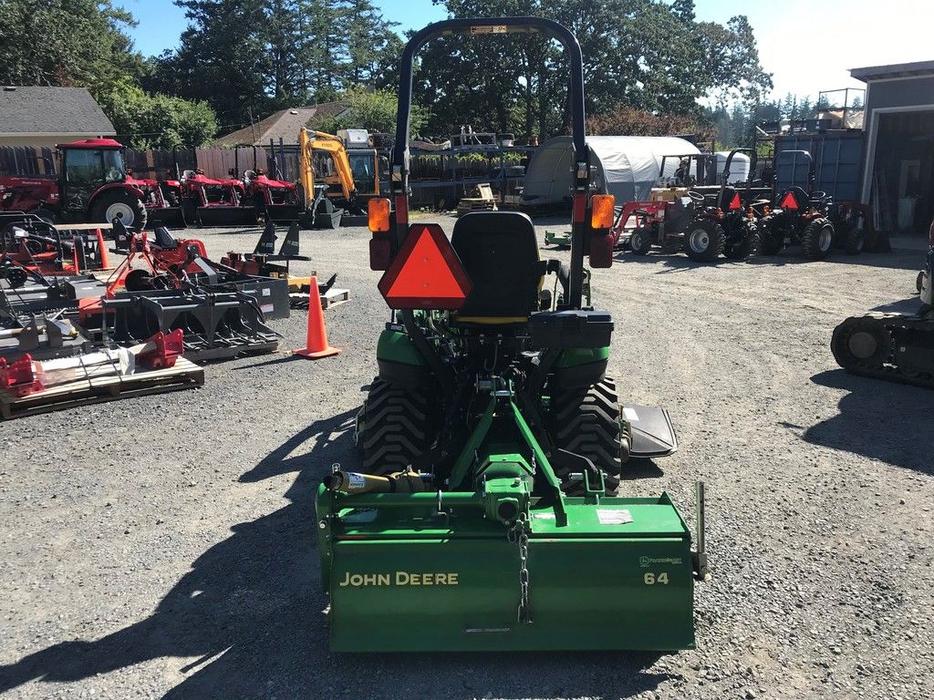 2021 John Deere 1025R display photo