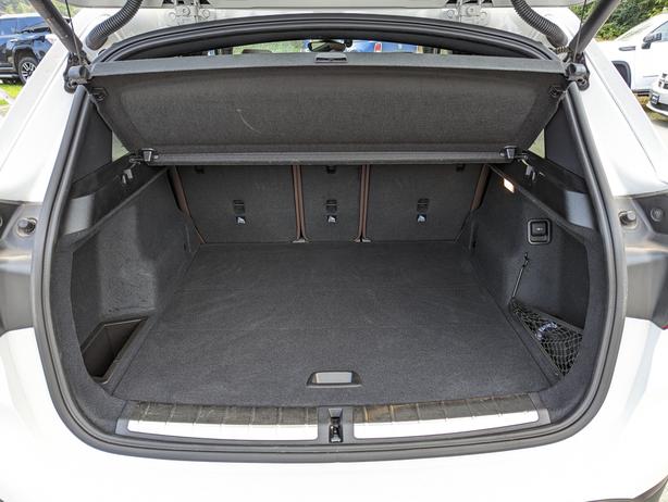 2020 BMW X1 xDrive28i - No Accidents, Sunroof, Navigation image 7