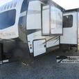 Used 2022 Rockwood Island Trek Ultra Lite 2706WS thumbnail image 4