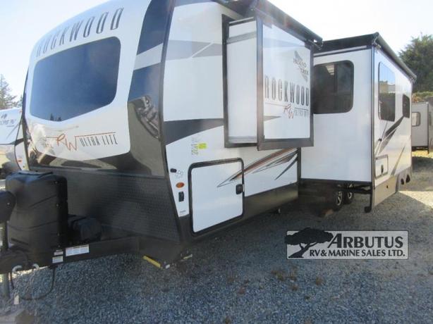 Used 2022 Rockwood Island Trek Ultra Lite 2706WS image 4