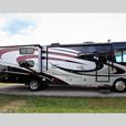 Used 2013 Fleetwood RV Bounder Classic 34B thumbnail image 7