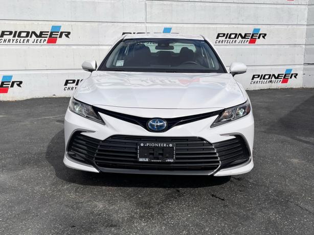 2021 Toyota Camry Hybrid Le image 5