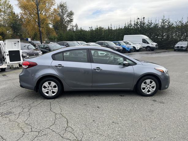 2017 Kia Forte LX+ image 6